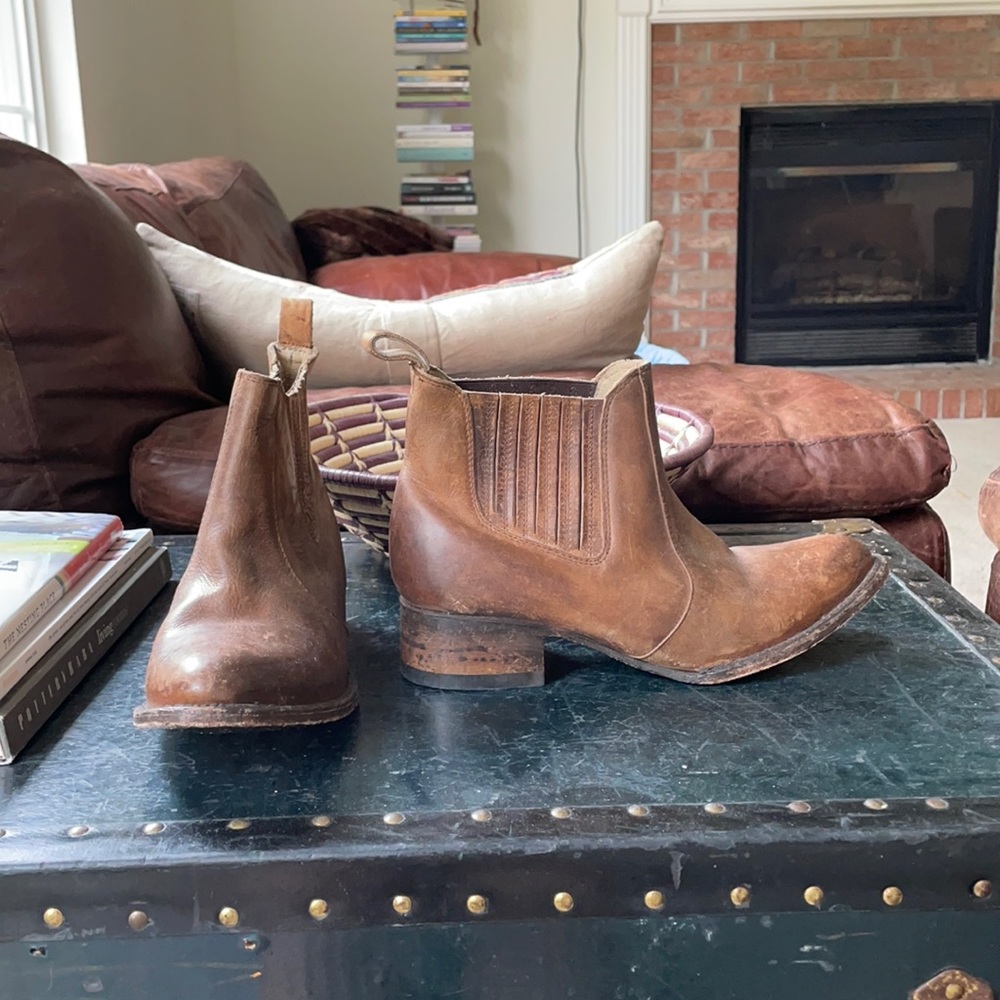 Gorgeous Freebird by Steve FB-LASSO brown bootie